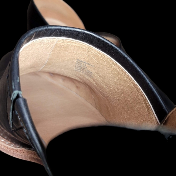 SOLD IN ANOTHER PLATFORM Brady Lowcut Bootie - Picture 10 of 12